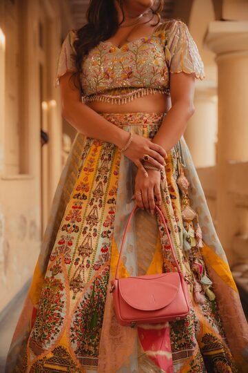 Ardori handbag carried on a staircase