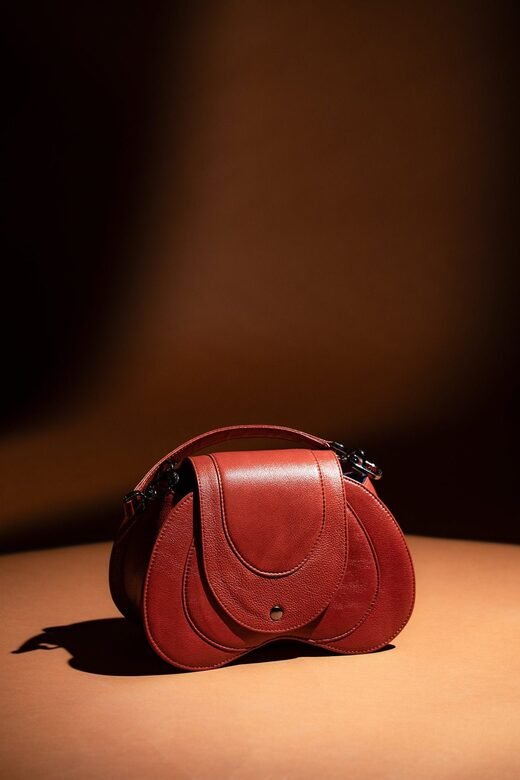 Ardori handbag styled