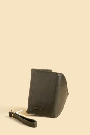Parna handcrafted leather bag by Ardori